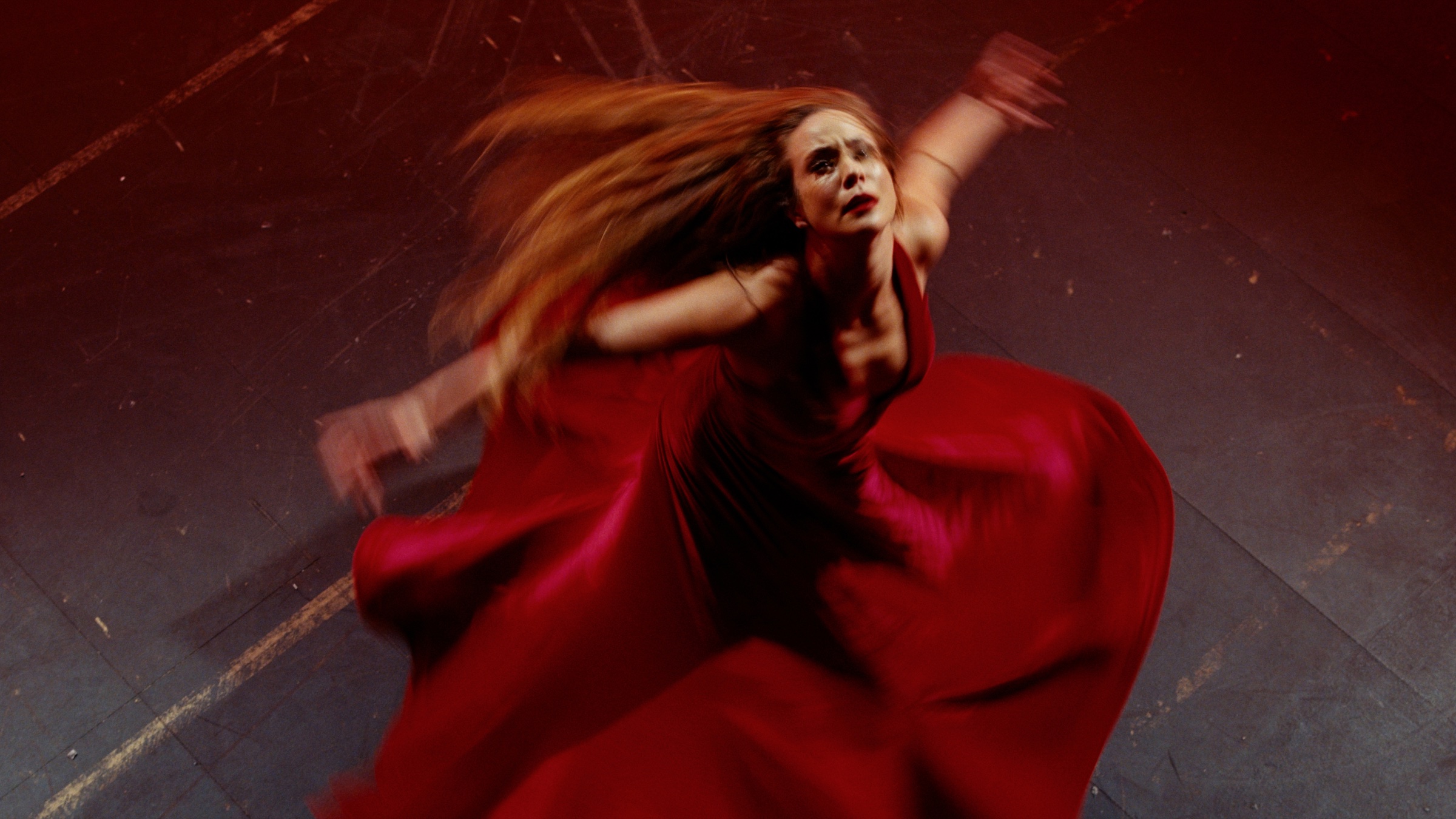Selene Muñoz under sin performance i CUT